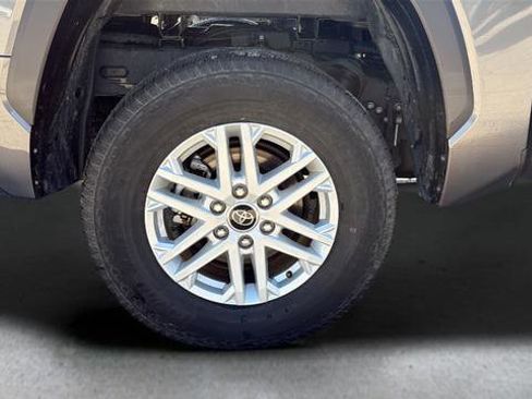 Used 2024 Toyota Tundra SR5 w/ SR5 Premium Package AWD/4WD image 33