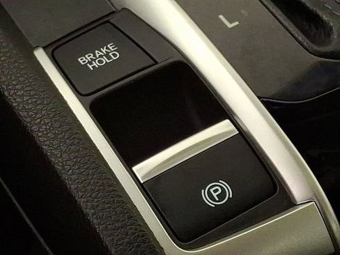 Used 2018 Honda Civic EX-L image 24