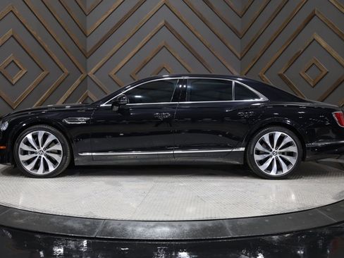Used 2020 Bentley Flying Spur W12 image 55