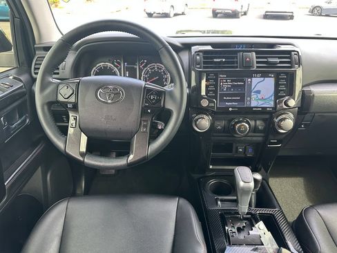 Used 2022 Toyota 4Runner TRD Off-Road Premium AWD/4WD image 15