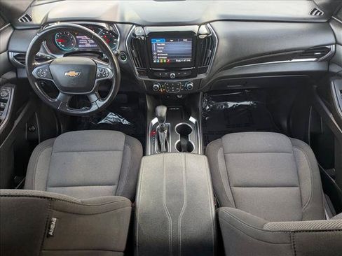 Used 2022 Chevrolet Traverse LT AWD/4WD image 16