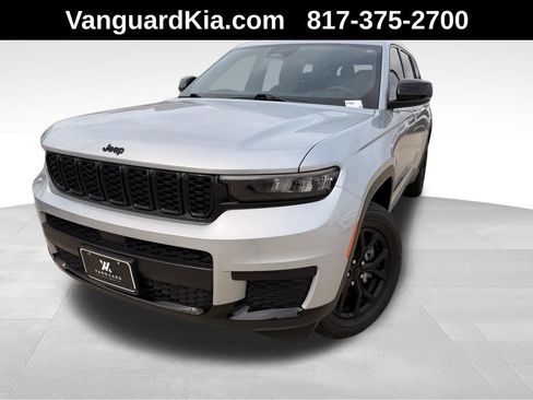 Used 2024 Jeep Grand Cherokee L Altitude image 1