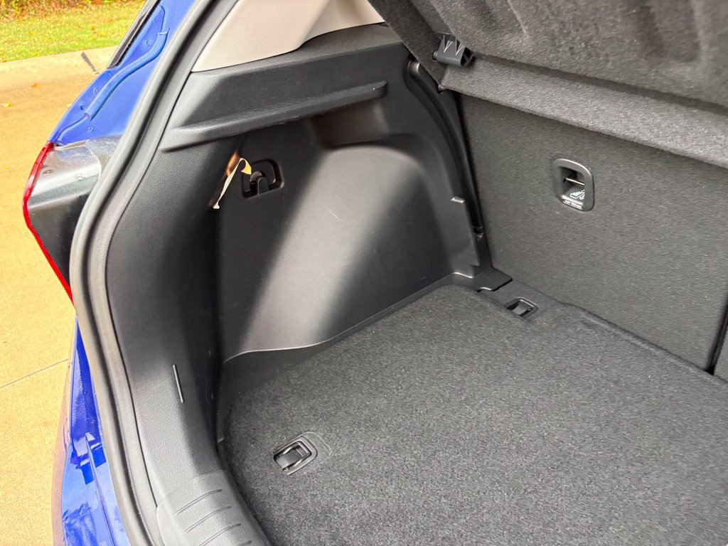 Used 2024 Hyundai Venue SEL FWD image 46