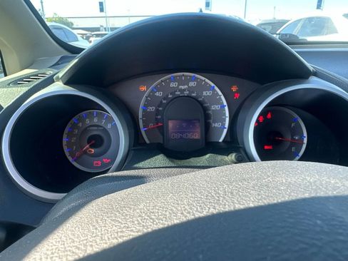 Used 2013 Honda Fit image 5
