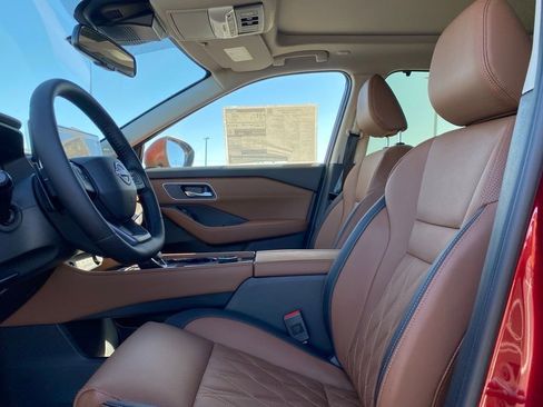 New 2026 Nissan Rogue Platinum w/ Platinum Premium Package image 38