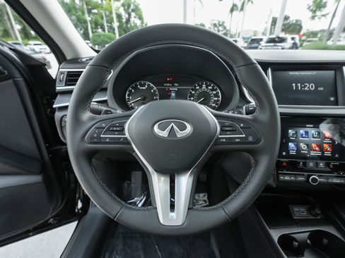 Used 2025 INFINITI QX50 Luxe image 7