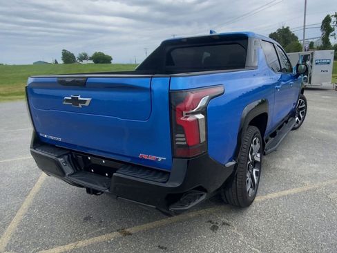 Used 2025 Chevrolet Silverado EV RST AWD/4WD image 74
