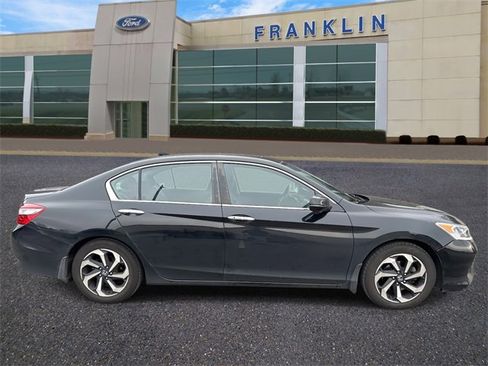 Used 2016 Honda Accord EX-L image 8