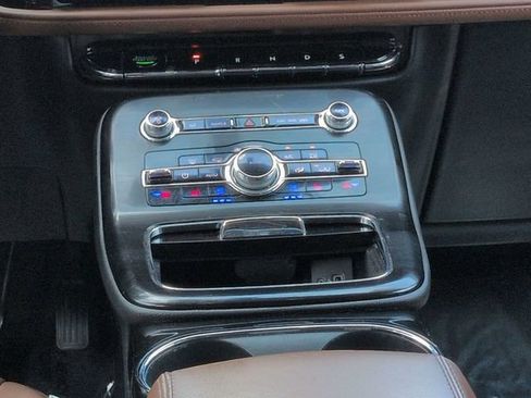 Certified 2021 Lincoln Nautilus Reserve AWD/4WD image 19