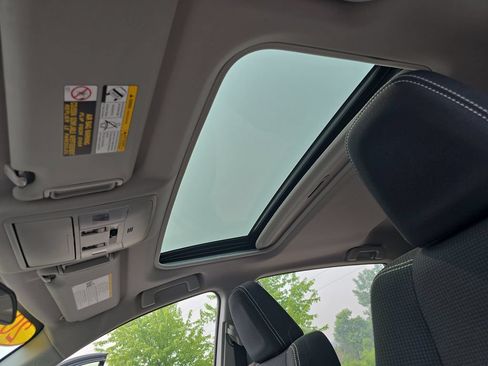 Certified 2018 Toyota RAV4 XLE AWD/4WD image 35