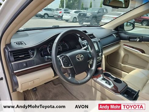 Used 2012 Toyota Camry XLE w/ Leather Pkg FWD image 9