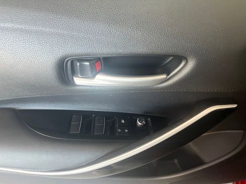 Used 2020 Toyota Corolla XSE image 50