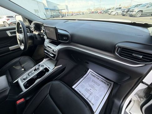 Used 2023 Ford Explorer XLT w/ Equipment Group 202A image 31