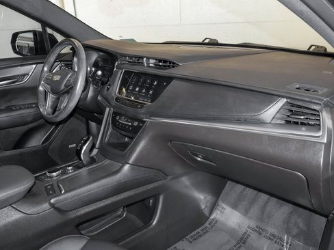Used 2023 Cadillac XT5 Luxury FWD image 38