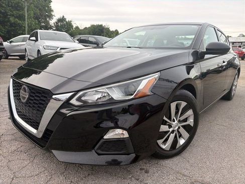 Used 2020 Nissan Altima 2.5 S FWD image 2