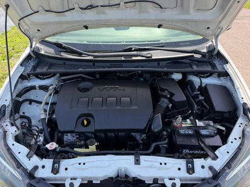 Used 2019 Toyota Corolla LE FWD image 18