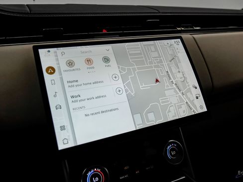 Used 2023 Land Rover Range Rover SE image 65