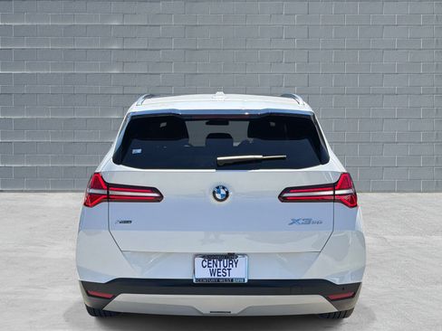 Used 2025 BMW X3 xDrive30i w/ Premium Package AWD/4WD image 4