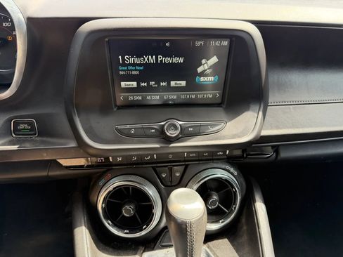 Used 2016 Chevrolet Camaro LT image 15