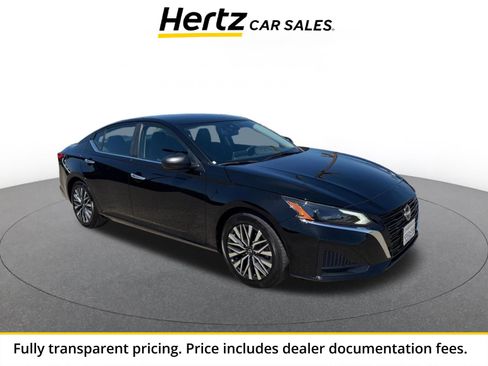 Used 2025 Nissan Altima 2.5 SV FWD image 1