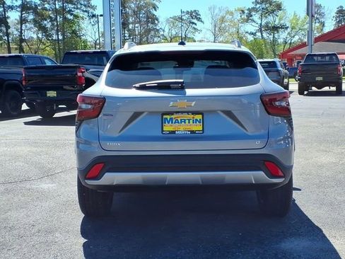 New 2026 Chevrolet Trax LT image 6
