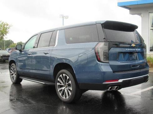 New 2025 Chevrolet Suburban High Country image 6