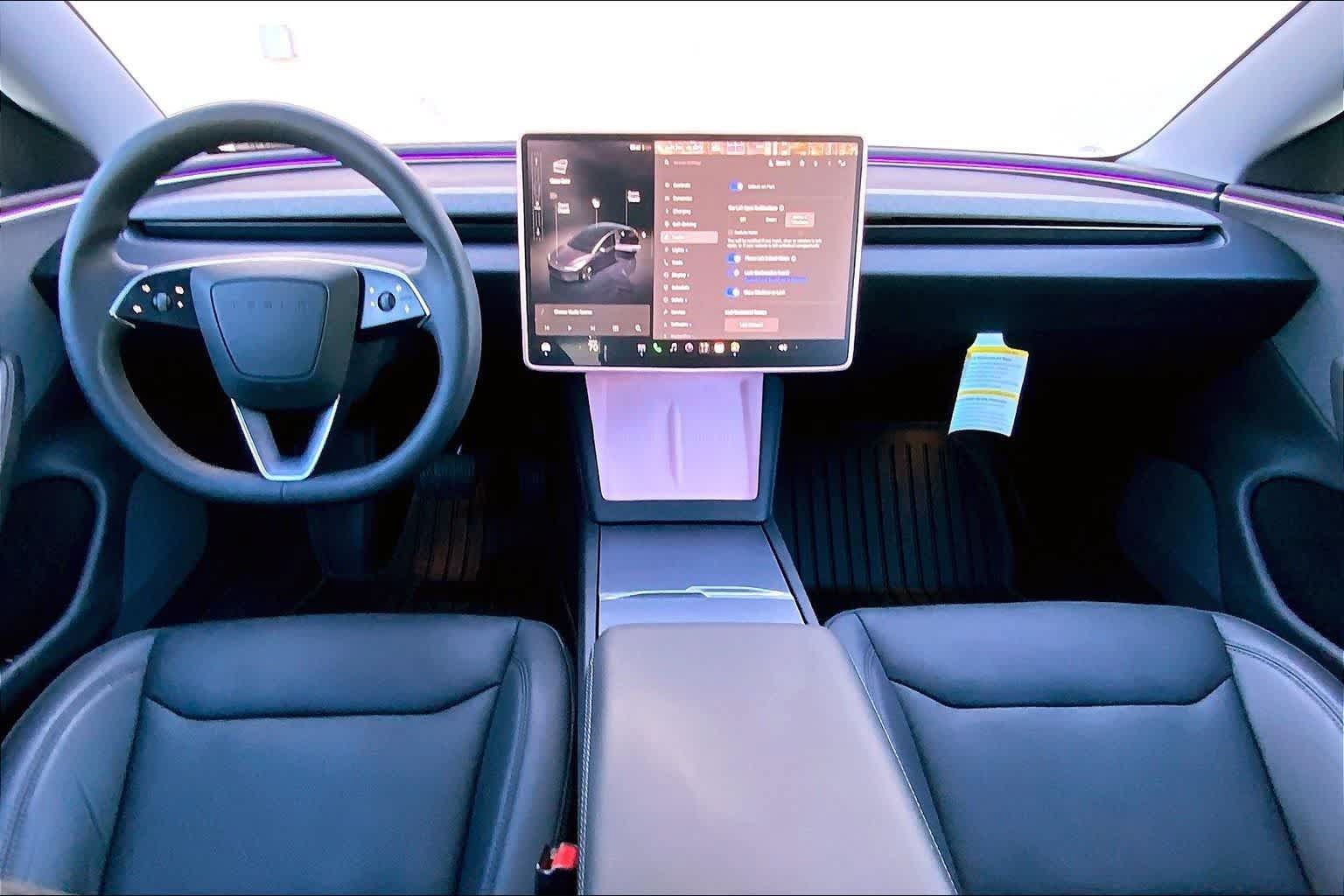 Used 2024 Tesla Model 3 Standard Range RWD image 10