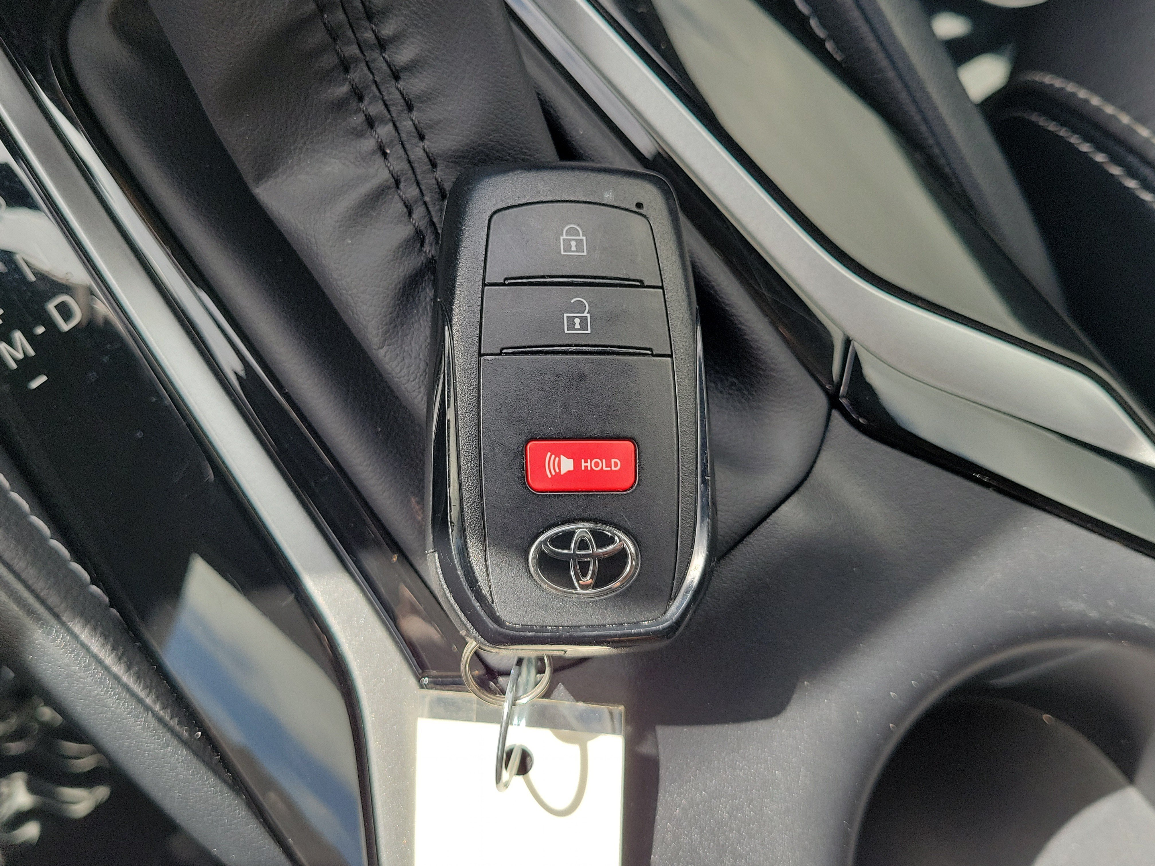 Used 2025 Toyota Corolla XSE FWD image 29