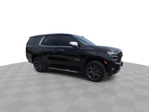 Used 2024 Chevrolet Tahoe Premier w/ Premium Package RWD image 2