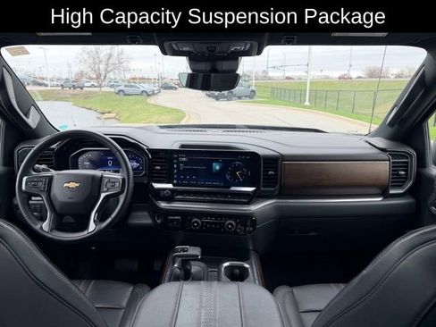 Used 2023 Chevrolet Silverado 1500 High Country w/ Technology Package image 7