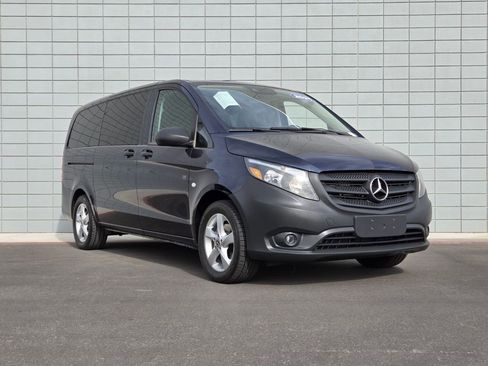Used 2021 Mercedes-Benz Metris Passenger image 1