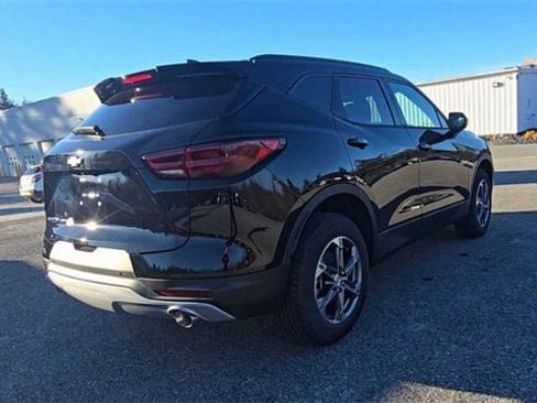 New 2025 Chevrolet Blazer LT w/ Convenience Package image 8