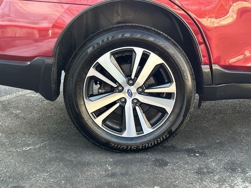 Used 2018 Subaru Outback 3.6R Limited image 29