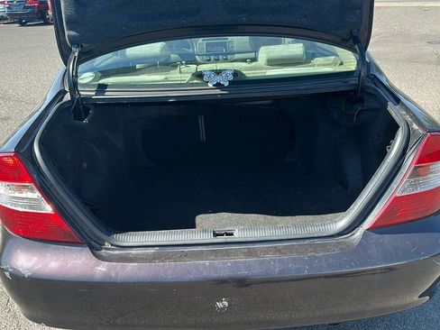 Used 2002 Toyota Camry LE image 10