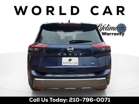 Used 2024 Nissan Rogue SL w/ SL Premium Package FWD image 7