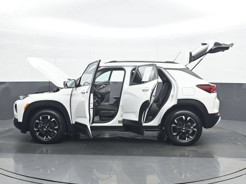 Used 2023 Chevrolet TrailBlazer LT FWD image 37