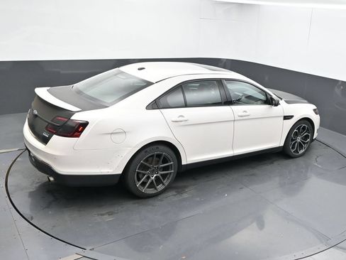 Used 2017 Ford Taurus SHO AWD/4WD image 35
