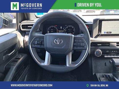 Used 2025 Toyota Tacoma TRD Off-Road AWD/4WD image 19