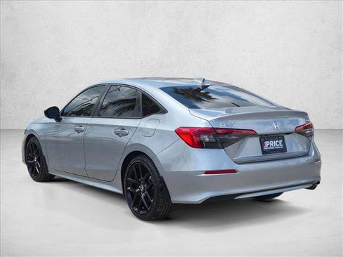 Used 2023 Honda Civic Sport image 8