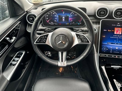Used 2023 Mercedes-Benz C 300 Sedan image 15
