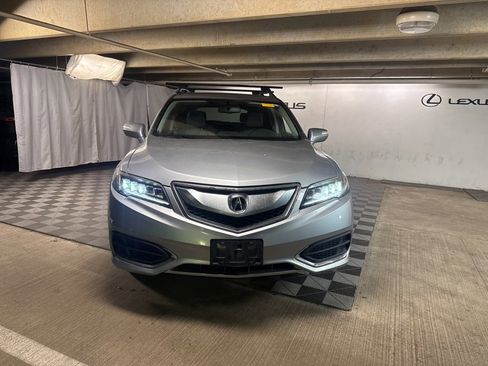 Used 2017 Acura RDX AWD image 2