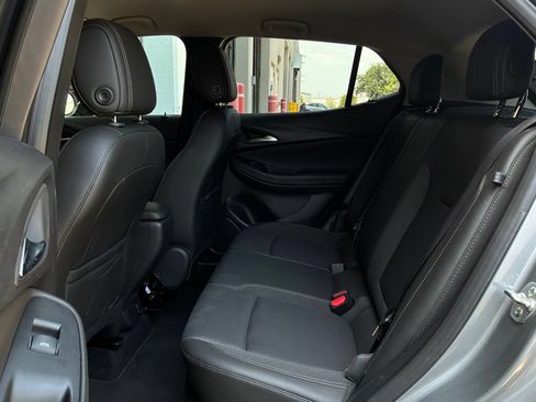 Used 2025 Buick Encore GX Preferred FWD image 11