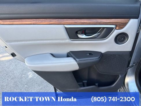 Used 2020 Honda CR-V Touring image 14