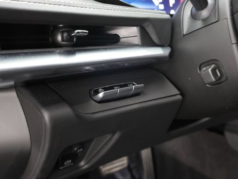 Used 2023 Chevrolet Corvette Stingray Premium Cpe w/ Z51 Performance Package image 36