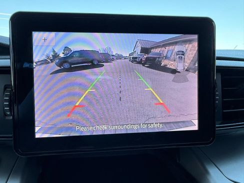 Used 2020 Ford Explorer XLT image 31