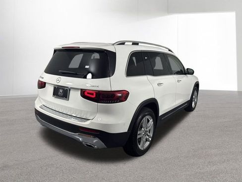 Used 2022 Mercedes-Benz GLB 250 4MATIC image 34