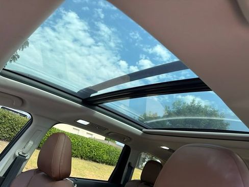 Used 2020 Subaru Ascent Touring w/ Popular Package #3 AWD/4WD image 10