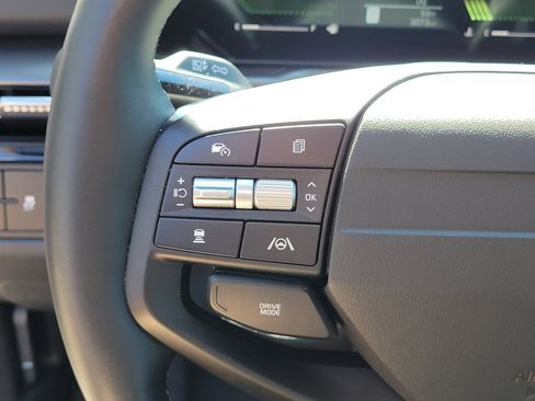 Used 2026 Kia Sportage EX FWD image 23