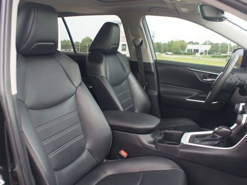 Used 2024 Toyota RAV4 XLE Premium FWD image 22