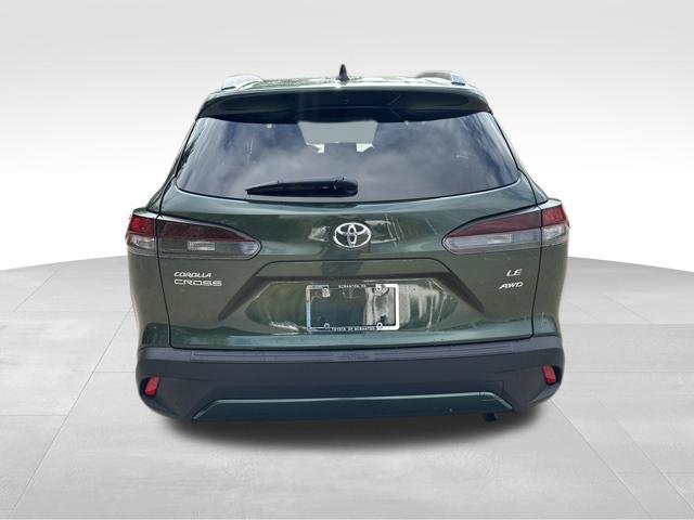 New 2026 Toyota Corolla Cross LE w/ Moonroof Package AWD/4WD image 4